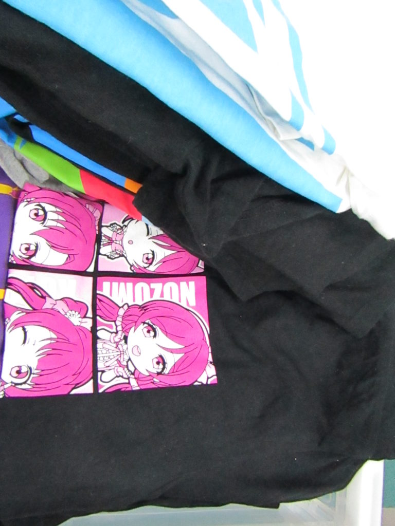 宅配買取　神奈川県のお客様からラブライブなどのアニメキャラTシャツを大量に買取させて頂きました。